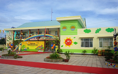 Nằm trên địa bàn xã Mỹ Khánh - xã anh hùng thời kháng chiến chống Mỹ, 
Trường mầm non Mỹ Thuận khởi công xây dựng từ tháng 12/2015. Toàn bộ 
ngân sách xây trường gần 10 tỷ đồng do SHB tài trợ.