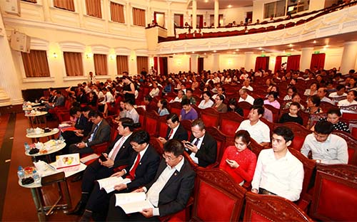 Đại hội đồng cổ đông HDBank thông qua mục tiêu tăng tổng tài sản lên 178.800 tỷ đồng năm 2017.<br>