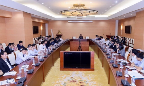 Các ngân hàng họp bàn lãi suất