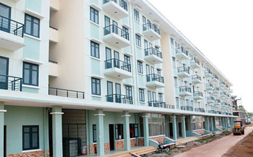 Theo Ủy ban Thường vụ Quốc hội, số lượng nhà ở thương mại có diện tích sàn dưới 70 m2, có giá bán dưới 15 triệu đồng/m2 còn tồn kho khoảng trên 10.000 căn. 