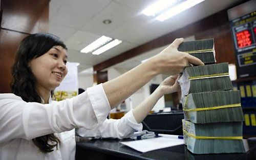 Sau hai phiên liên tiếp, tổng khối lượng tín phiếu Ngân hàng Nhà nước đã
 phát hành đã lên 16.000 tỷ đồng, với tỷ lệ hấp thụ 100%.