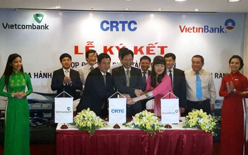 Lễ ký hợp đồng tín dụng giữa các bên.<br>