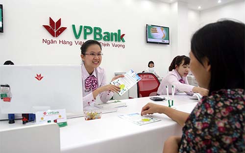 Theo tìm hiểu của VnEconomy, giá bán cho 50 nhà đầu tư nước ngoài là 39.000 đồng/cổ phiếu, bằng mức giá chào sàn của VPBank trên HOSE
 vào ngày 17/8 này.