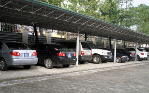 Định mức mua xe công thuộc thẩm quyền của Chính phủ, trong khi việc cho phép mua là thẩm quyền của cấp bộ.