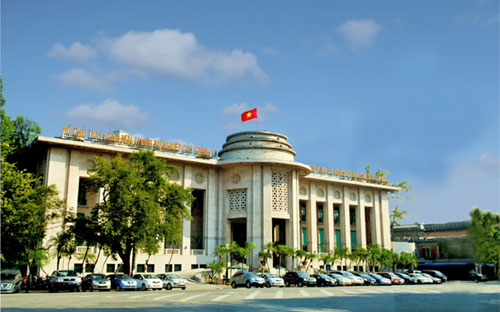 Ngân hàng Nhà nước cho biết sẽ tham gia xây dựng và đóng góp ý kiến kịp thời đối 
với bản báo cáo tổng quan về tình hình kinh tế - xã hội trước mỗi đợt 
làm việc với các tổ chức xếp hạng tín nhiệm.