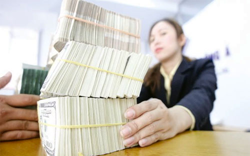 Thủ tướng Chính phủ yêu cầu Thống đốc Ngân hàng Nhà nước “tiếp tục tập 
trung nghiên cứu, có giải pháp phù hợp huy động các nguồn ngoại tệ, vàng
 trong dân phục vụ cho đầu tư phát triển”.