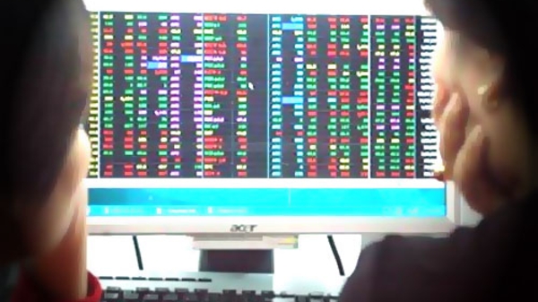 Chứng khoán 2012 thăng trầm qua những con số