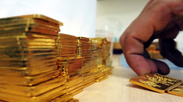 Tiếp tục tranh luận về quản lý thị trường vàng