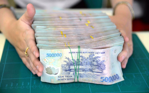 Trạng thái vốn của các tổ chức tín dụng dồi dào cũng đang tạo điều kiện 
cho hoạt động đấu thầu trái phiếu diễn ra thuận lợi và sôi động.