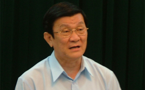 Nhấn mạnh sự thiết thực trong việc tổ chức lấy ý kiến nhân dân vào dự 
thảo sửa đổi Hiến pháp, Chủ tịch nước cho rằng từ khâu lắng nghe, tổng 
hợp, chuyển tải đến cơ quan cao nhất phải hết sức đầy đủ. 