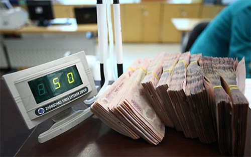 Với cơ chế chính sách đã định hình, các ngân hàng được xem xét giãn thời
 gian trích lập dự phòng cho trái phiếu đặc biệt VAMC từ 5 năm lên 10 
năm. Chi phí liên quan theo đó bớt đè nặng lên lợi nhuận, mà được tính 
sau, theo thời gian dài hơn.