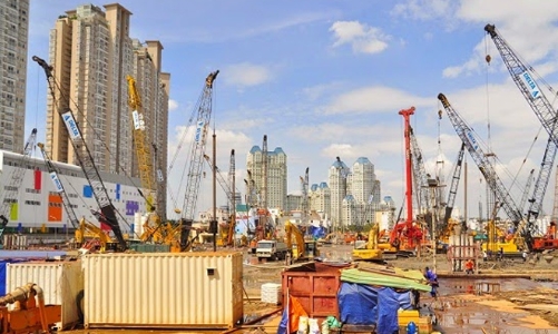 Thép, xi măng... đang hưởng lợi từ bất động sản