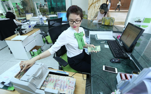 Thanh khoản hệ thống dồi dào, tính đến cuối tuần trước, tiếp tục không có khối lượng lưu hành trên kênh cầm cố từ 22/6/2017 - Ảnh: Quang Phúc.