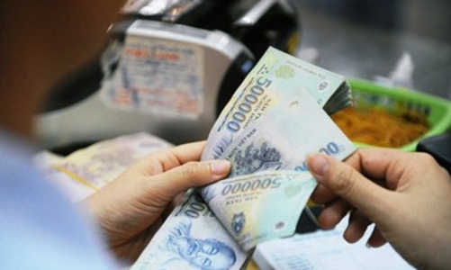 Lãi suất huy động VND 8%/năm không còn cá biệt