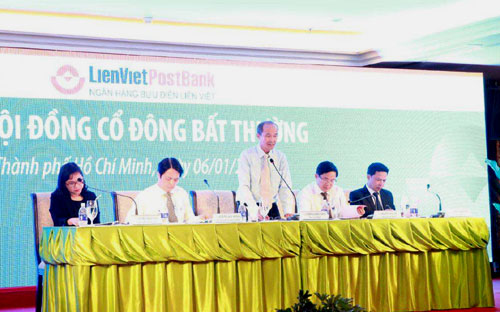 Tổng số thành viên Hội đồng Quản trị LienVietPostBank nhiệm kỳ 2013-2018 tăng từ 8 thành viên hiện nay lên 9 thành viên.