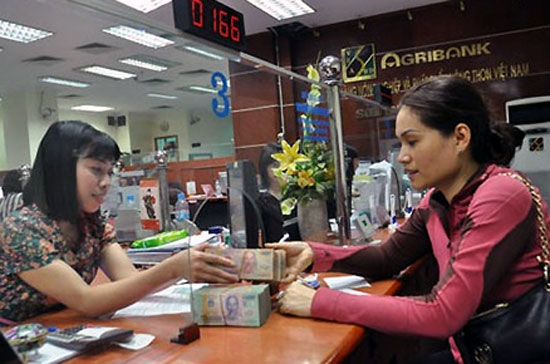 Tính đến 31/8/2012, dư nợ cho vay nông nghiệp, nông thôn của Agribank đạt 297.955 tỷ đồng (tăng 5,3%) so với cuối năm 2011.