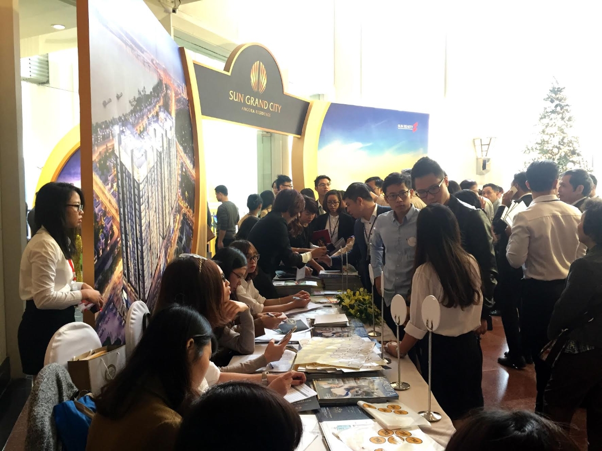 Theo thông tin từ Sun Realty 2&nbsp; - đơn vị kinh doanh bất động sản thuộc Sun Group, 80% lượng căn hộ Sun Grand City Ancora Residence giới thiệu tới thị trường đợt 1 đã được khách hàng và nhà đầu tư đăng ký đặt chỗ tại lễ ra mắt.<br>
