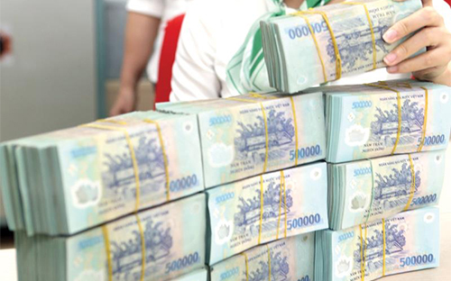 “Phấn đấu đến 2020 đưa tỷ lệ nợ xấu nội bảng của hệ thống các tổ 
chức tín dụng, nợ xấu đã bán cho VAMC và nợ xấu đã thực hiện các biện 
pháp phân loại nợ xuống dưới 3%".