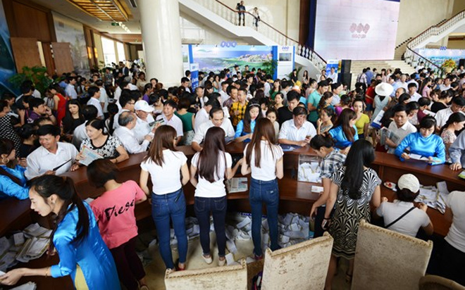 “Ngày hội tuyển dụng” sẽ diễn ra trong 4 ngày, vào các thứ Sáu hàng tuần (4, 11, 18 và 25/3/2016), diễn ra tại Trung tâm Hội nghị Quốc tế thuộc quần thể du lịch nghỉ dưỡng sinh thái FLC Sầm Sơn.