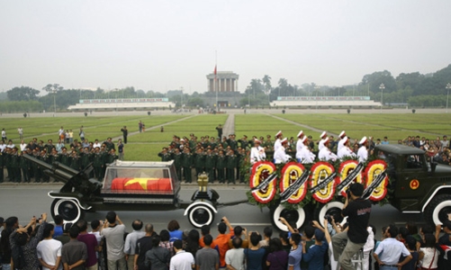 Đại tướng Võ Nguyên Giáp trở về đất mẹ