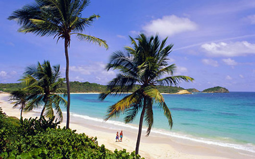 Huyện đảo Phú Quốc nằm trong vùng biển Tây Nam của Tổ quốc, cách thành 
phố Rạch Giá 120 km và cách thị xã Hà Tiên gần 50 km về phía Đông.