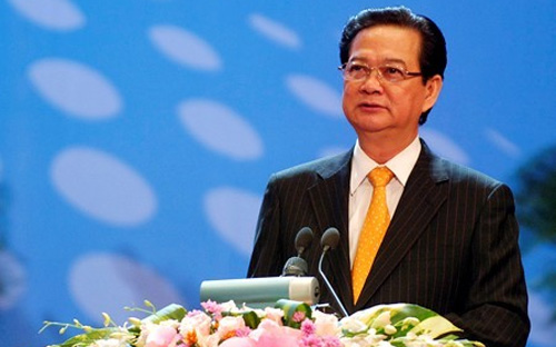 Thủ tướng Nguyễn Tấn Dũng khẳng định: “Hiến pháp năm 1946 thấm đẫm tư 
tưởng dân chủ pháp quyền của Chủ tịch Hồ Chí Minh coi trọng các giá trị 
quyền con người, quyền công dân, đã trở thành tiền đề pháp lý đặc biệt 
quan trọng cho việc thiết lập một chính quyền dân chủ, mạnh mẽ và sáng 
suốt”.