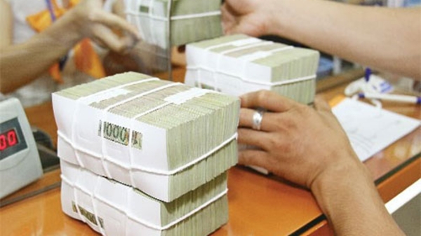 Khách hàng trả lượng lớn, nợ xấu quay đầu giảm