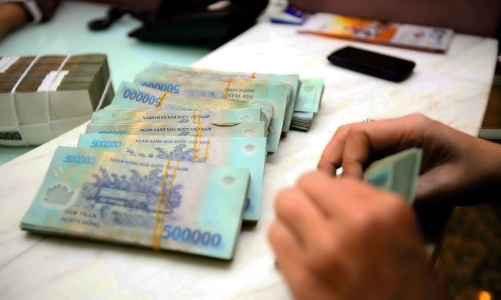 “Ám ảnh” với CAR, nhiều ngân hàng đau đầu tăng vốn