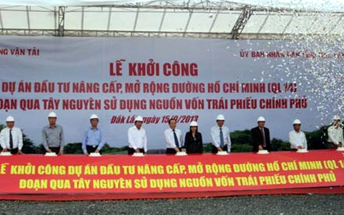 Dự án đầu tư nâng cấp, mở rộng đường Hồ Chí Minh được hy vọng sẽ là tiền đề để khu vực Tây Nguyên cất cánh. 