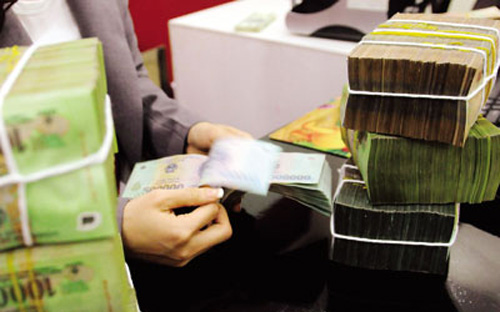 Dự kiến kinh phí tăng thêm để thực hiện mức lương cơ sở 1.150.000 
đồng/tháng từ ngày 1/7/2013 đối với cán bộ, công chức, viên chức và lực 
lượng vũ trang là 21.700 tỷ đồng.