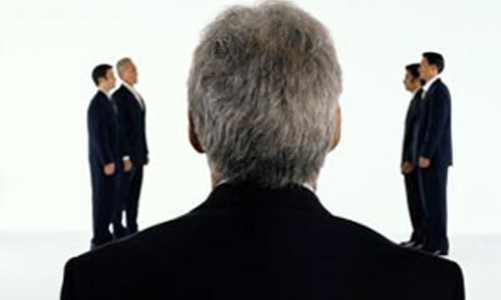 Trọng tài kinh tế, tuổi 20 “chập chững”