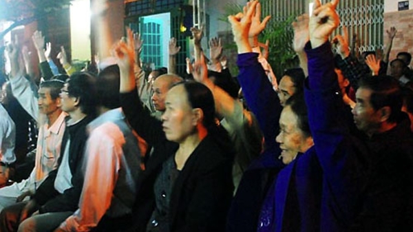 Xin ý kiến từng gia đình về Hiến pháp