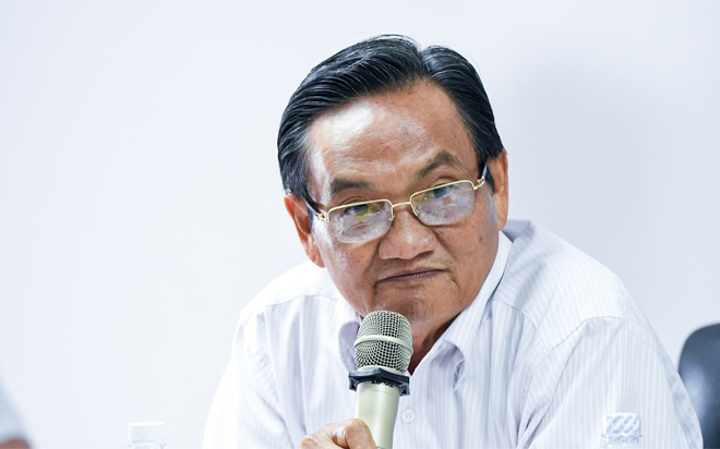 Trở lại câu chuyện quản lý và giám sát, cựu đaị biểu Quốc hội Trần Du Lịch nói, người ta nghi ngờ khả năng quản lý Nhà nước là có cơ sở. Vì lỗ hổng hiện tại của nền hành chính là phân cấp không minh bạch, chức năng chồng chéo - Ảnh: Việt Tuấn.<br>