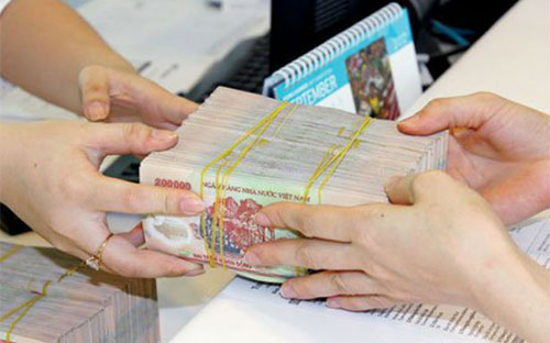 Trong tình huống xem xét thí điểm cho phá sản ngân hàng yếu kém, hai yêu
 cầu tối thượng, nếu triển khai, là bảo đảm an toàn hệ thống ngân hàng 
và bảo đảm quyền lợi của người gửi tiền.