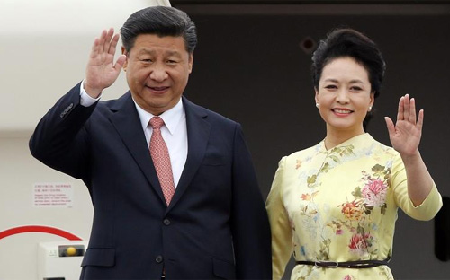 Đây là chuyến thăm Việt Nam đầu tiên của ông Tập Cận Bình trên cương vị Tổng bí thư, Chủ tịch Trung Quốc, và cũng là chuyến thăm Việt Nam của Chủ tịch nước Trung Quốc sau gần 10 năm - Ảnh: BBC.