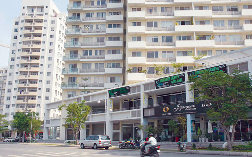 Việc cho phép người nước ngoài sở hữu bất động sản đã được chứng minh là
 “đặc biệt hấp dẫn và thu hút đối với cả những khách du lịch trong khu 
vực và những khách du lịch đường dài”. 