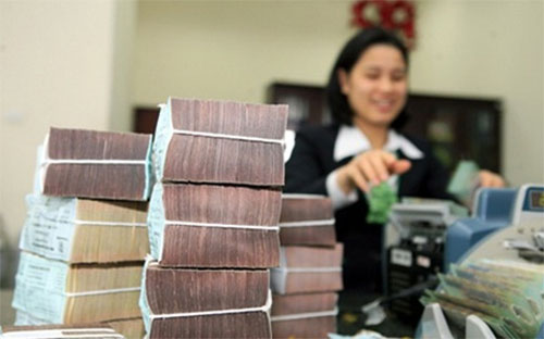 2016 đang dần định hình là một năm khác biệt rõ rệt: tỷ giá được giữ ổn 
định; thanh khoản hệ thống ngân hàng đảm bảo và dư thừa; lãi suất có xu 
hướng giảm.