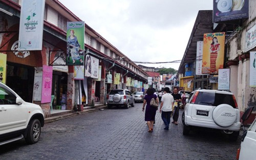 Khu chợ đá nổi tiếng ở Yangon.