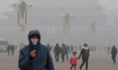 Bắc Kinh lần đầu tiên báo động đỏ về ô nhiễm không khí