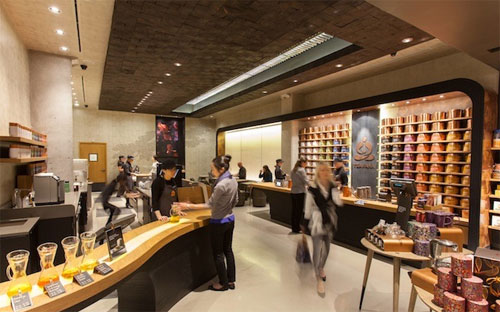Bên trong quán trà Teavana của Starbucks ở Manhattan, New York - Ảnh:Forbes.<br>