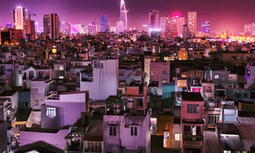 Financial Times: “Giờ là lúc mua bất động sản Việt Nam”