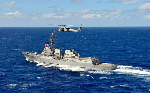 Chiến hạm USS William P. Lawrence của Mỹ - Ảnh: Getty/Bloomberg.<br>