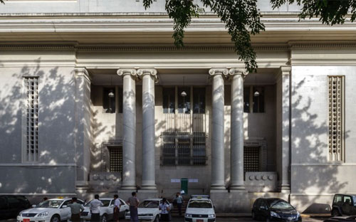 Bên ngoài tòa nhà Sở Giao dịch Chứng khoán Yangon (YSX) ở Yangon, Myanmar.<br>