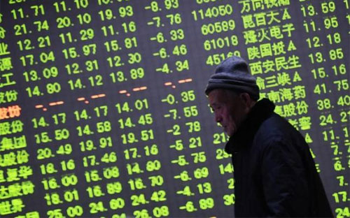 Từ tháng 6 năm ngoái tới nay, Shanghai Composite đã giảm 47%. Trong đó, từ đầu năm, chỉ số này đã sụt 22% - Ảnh: Reuters.<br>