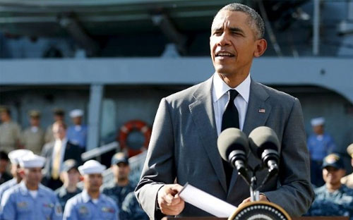 Tổng thống Mỹ Barack Obama phát biểu tại cảng Manila của Philippines ngày 17/11.<br>