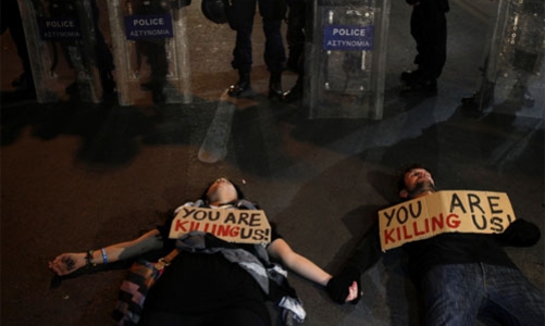 Cyprus: Khi “thiên đường” thành “địa ngục”