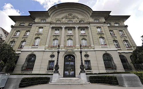 Trụ sở của Ngân hàng Trung ương Thụy Sỹ (SNB) ở Zurich - Ảnh: WSJ.<br>