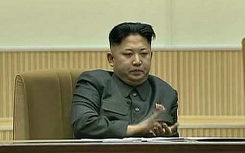 Ông Kim Jong Un tại lễ kỷ niệm hai năm ngày mất cố Lãnh đạo Kim Jong Il - Ảnh: Reuters.<br>