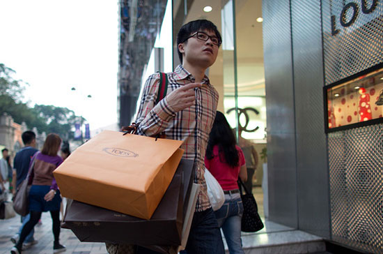 Báo cáo của Credit Suisse cũng dự báo rằng, người châu Á sẽ giàu lên với tốc độ nhanh chóng hơn người dân ở bất kỳ khu vực nào khác trên thế giới trong mấy năm tới đây - Ảnh: Bloomberg.