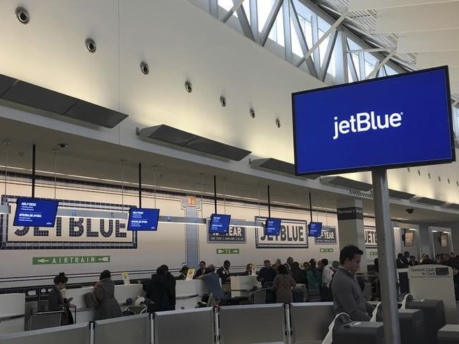 Jet Blue sẽ là hãng hàng không Mỹ đầu tiên nối lại hoạt động bay thương mại giữa Mỹ và Cuba - Ảnh: Reuters.<br>